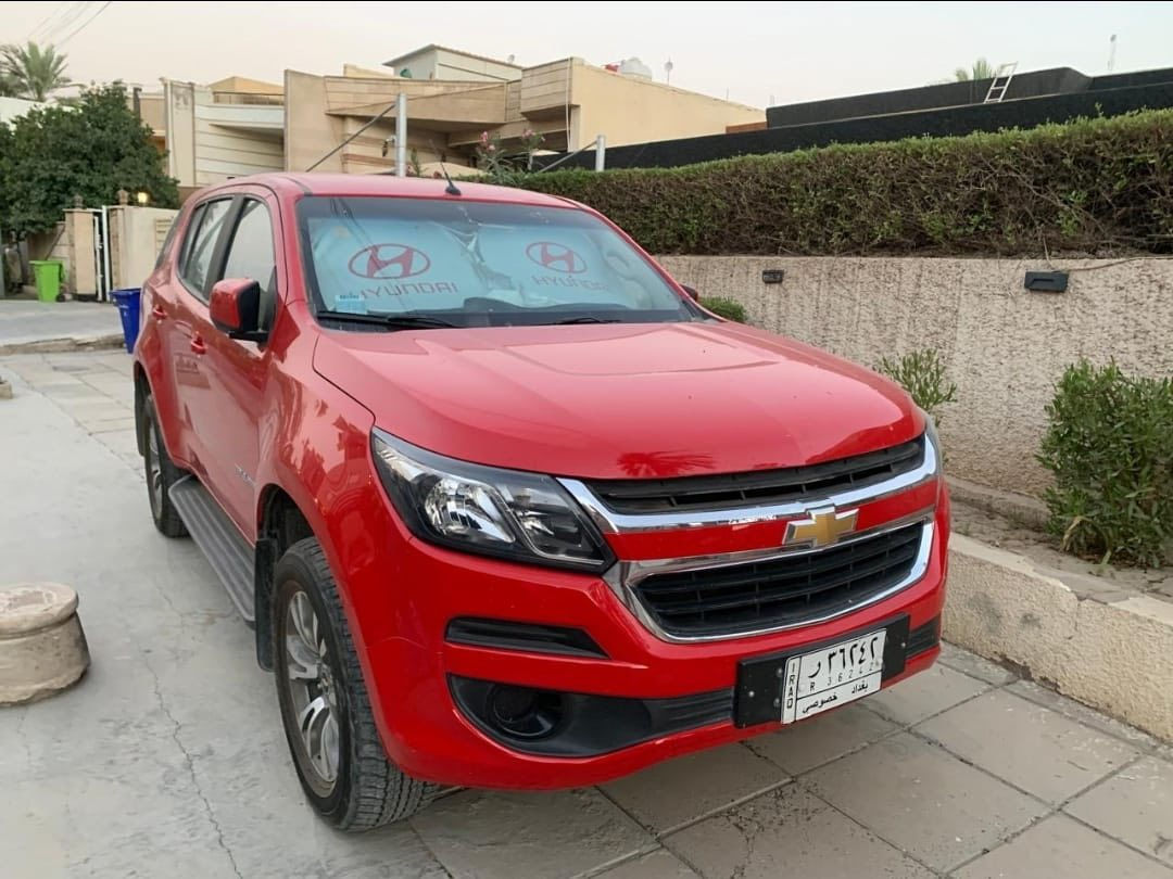 تريلر بلايزر 2018 
خليجي وكالة المنصور
بدون حادث 
٧ راكب 
٣٦٠٠
تبريد ٣ قطع ثلج 
ماشبة ٨٣ الف كيلو نضيفه جداااا

السعر 160 بيها مجال حك الجيه 

للتواصل ***********
