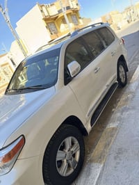 لاندكروز • ٢٠١٤ • ١٦٠ الف