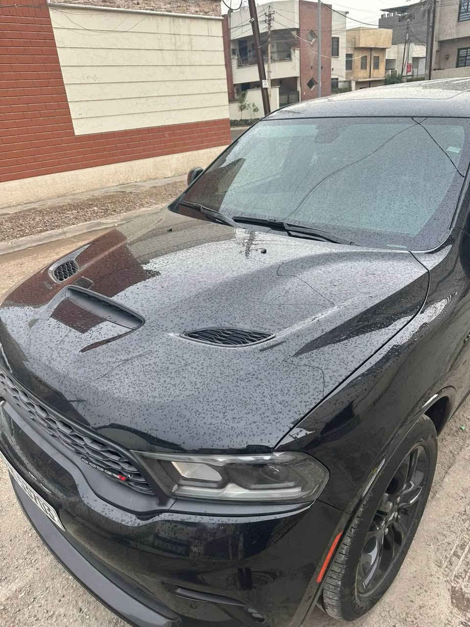 للبيع | Dodge Durango R/T 2022 🔥
للبيع دودج دورانجو R/T موديل 2022، مواصفات أمريكية، سيارة نظيفة ومميزة.

✅ محرك HEMI 5.7L V8
✅ قير أوتوماتيك
✅ اللون: أسود
✅ مقاعد جلد
✅ مقاعد خلفية منفصلة (Captain Seats - VIP)
✅ فتحة سقف (Sunroof)
✅ Auto Stop/Start
✅ ممشى 65,000 ميل
✅ لوحة بغداد خصوصي
✅ مصبوغ قطعة واحدة فقط
✅ السيارة جاهزة للاستخدام ولا تحتاج أي مصروف.

ملاحظة: السيارة تعرضت لحادث في امريكا بدون دواخل 
الصور مرفقة 

💵 السعر المطلوب: 30,000 دولار (قابل للتفاوض )

📞 للتواصل: *********** واتس فقط
