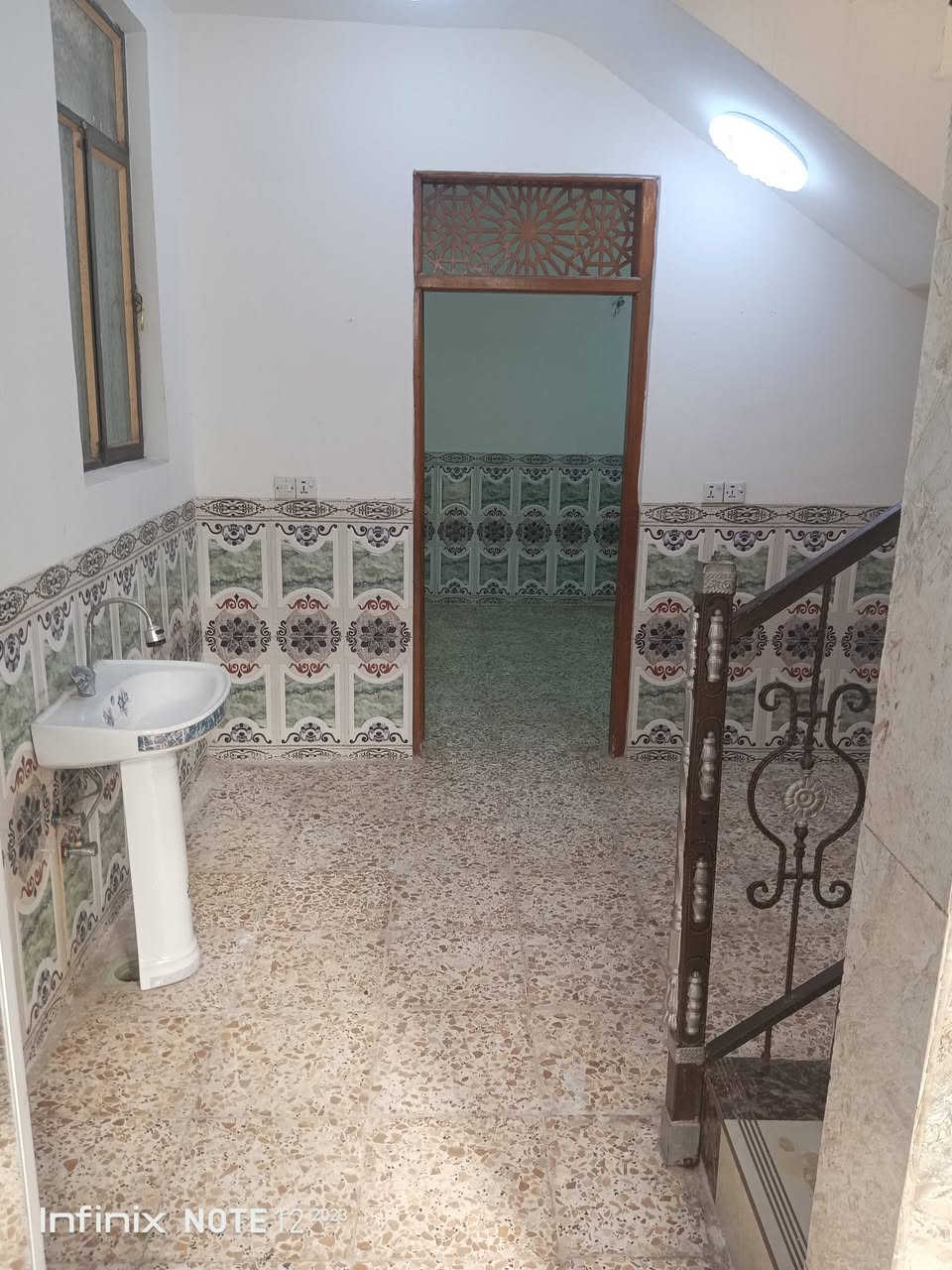 السلام عليكم
كربلاء المقدسه
بيت للبيع المساحه 50 
بيت طابق ونص واجهه خمسه 
بيت سعر 65 وبي مجال بسيط 
بيت جديد وحلو حي المثالي قرب مستشفى كفيل قرب اسواق برتقاله 
للاستفسار رقم الهاتف او واتساب ***********
