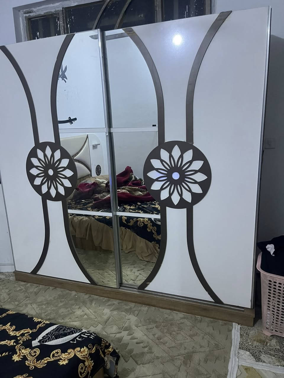 غرفة للبيع سعر 500
مكان بغداد مدينة الصدر شارع الاورفلي ***********
