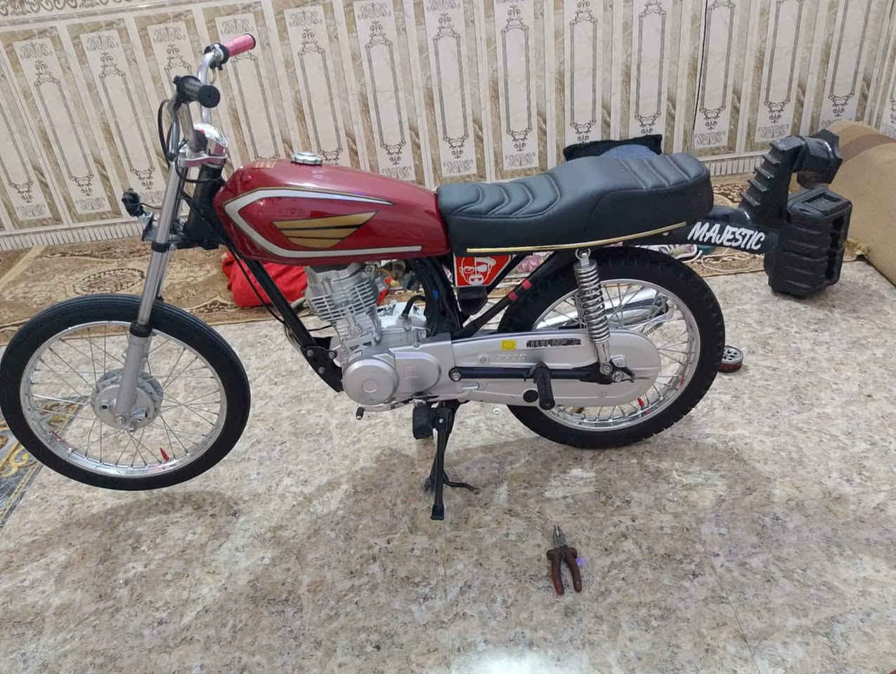 دراجه البيع وراق صولي تعميره 25وشاصي 15العسر خاص وهاذه رقمي وساب  ***********
