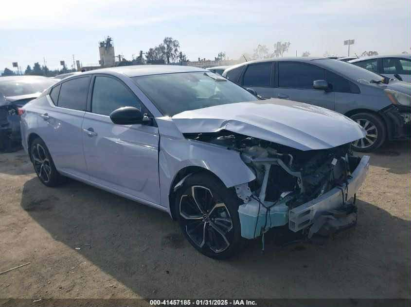 السلام عليكم نيسان التيما موديل 2024. سياره SR فول حته فتحه بيها شاشه كبيره هواي بيها مواصفات. رقمها واربيل باسمي رقمتها قبل 4 اشهر    عنوان السياره بصره  رقم الهاتف ***********     والسعر ب175 وبيها قليل رجائن مو شراي عبرها    عنوان السياره بصره
