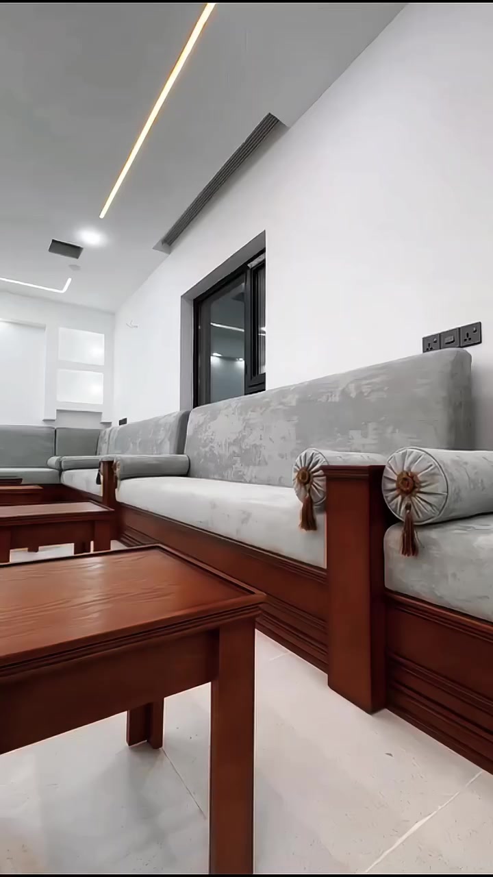 تنصيب الديوان الصاج في محافضه ديالى💁
تحديدا في دلي عباس الديوان مصنوع 
من اجود انواع الزان الروماني 🪵 والسنديان الامريكي 

بتصاميم مميزه وتفاصيل بدقه عاليه 
تناسب غرفه الجلوس 🛋️ 

بكادر مصري مختص بتصاميم 
واخذ القياسات ويساعدك ايضا باختيار الديكور 
المناسب والالوان المميزه الي تناسب غرفه جلوسك 

عنوانا الفرع الاول ديالى بلدروز الشارع العام 
قرب فوج طوارئ بلدروز 📍 
*********** 
*********** 

الفرع الثاني ديالى بعقوبة التحرير 
مقابل جامع احمد ابن حنبل 📍
*********** 
***********
للاستفسار اكثر الاتصال على الارقام الموجوده 
او مراسله الصفحه وتنورونا بكل وقت 🌹
