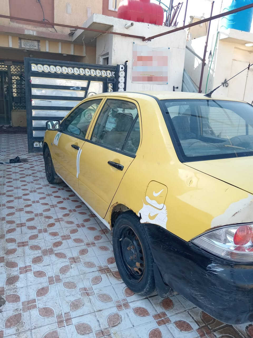 سلام وعليكم 
لانسر 2010
سياره بلاديه بس الهلالات بيهن خياس 
رقم بغداد جدديد سياره بسمي تريد وكاله تريد تحويل  سنويه 2031
صدر امامي خلفي جديد كير مكينه خير من الله تبريد ثلج رقم الهاتف ***********
