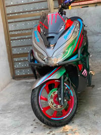 PCX • ١٥٠ • ١٩٠٠٠