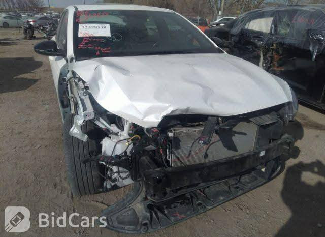 فورتي موديل 2021 جي تي لاين فول موصفات بصمه وفتحه و رادار
محرك 2000 دوش المرغوب كير AT المرغوب مكفولات  هزه جديدة 
ماشيه 52 ارضيه جلد مع الصندوق 
تخم تاير ياباني حادث السيارة بسيط جدا مثل ما موضح في الصور جاملغ و بنيد مصبوغ فقط بدون تبديل و بدون دواخل وبدون لغد وبدون شاصي يعني مكفولات ايرباكات سليمه السيارة بأسمي 
 السعر 155 ورقه وبيها مجال 
العنوان بغداد سبع البور 
موبايل ***********
***********
