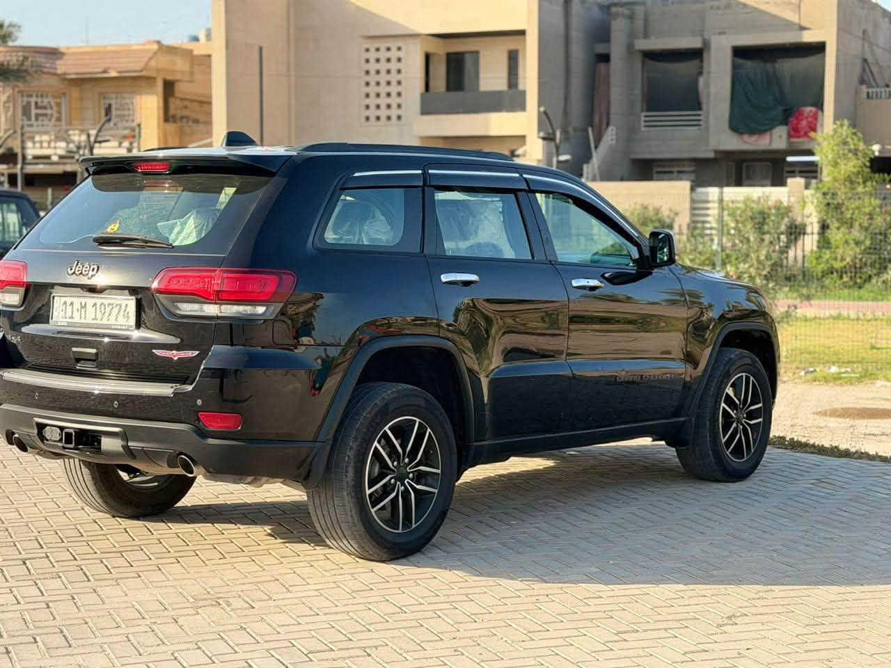 جيب موديل ٢٠١٩ محرك 3600 كفاله   فول مواصفات عده الفتحه كشنات تتفى تبريد ستيرن تتفى تحديد مسار توقيف ذاتي تحكمات بيها هواي مواصفات  حادثها جاملغ وباب بدون دراخل وبيها قطعتين مفتوحات السونار بلمنشور السعر ١٦٩ مكاني بغداد للستفسار ***********

