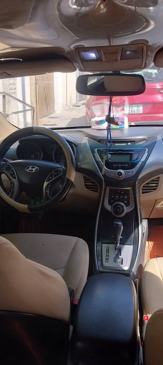 السلام عليكم
انترا  13   امريكي باسمي 
الحادث امريكا خشم جاملق
حادث  العراق قبق جنطه
والكير بي مشكله بسيطة 
 السعر 85 وبيه مجال 
الستفسار اتصل ع هذا رقم 
***********

