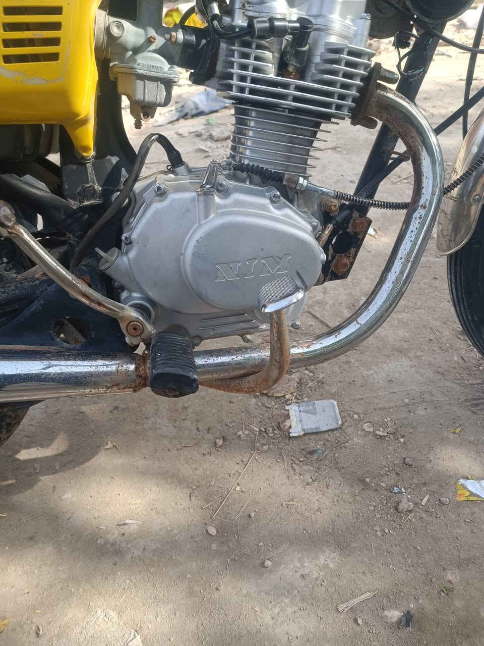 مديل ٢١مكاني الحر اوراق اصولي سعر 350بيه مجال قليل ***********
