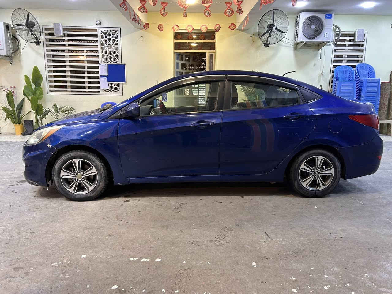 🚗 هيونداي أكسنت 2017 - للبيع 🚗
التفاصيل والمواصفات:

• الموديل: 2017.

• المحرك: 1.6L (اقتصادي وقوي).

• نوع الوارد: أمريكي.

• اللوحات: رقم ألماني (إنجليزي) مميز.

• السنوية: السيارة باسمي، والتحويل مباشر.

حالة السيارة:

• السيارة نظيفة وجاهزة للاستخدام.

• تقرير السونار (الفحص) مرفق مع الصور لتوضيح كافة التفاصيل بكل شفافية.

المكان: بغداد.

للتواصل والاستفسار: ***********

