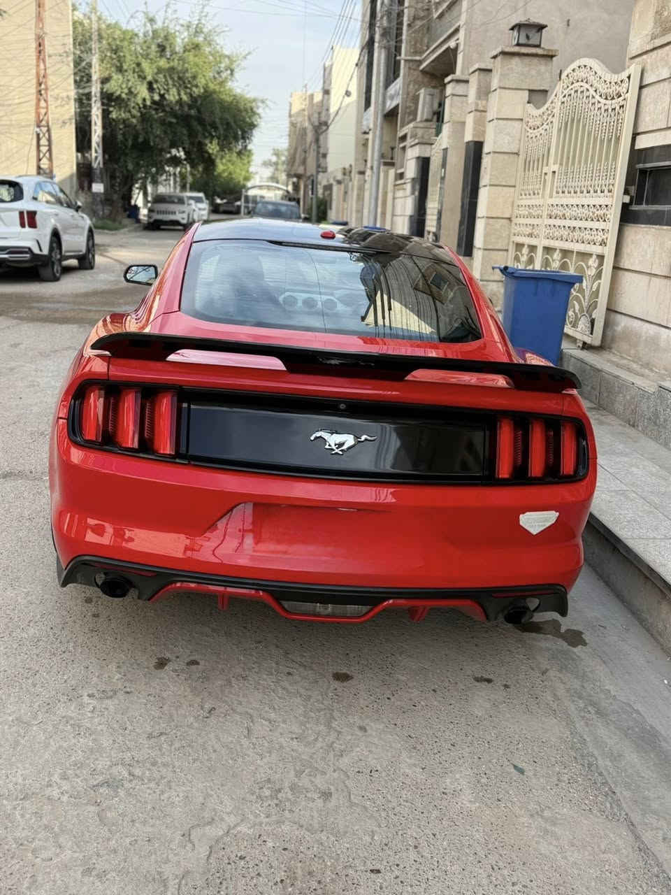 السلام عليكم
موستنك ECOBOOST16 للبيع
اللون احمر مميز 
رقم بغداد 
حادثها موضح بالصور بذون ايرباك فقط برده 
صبغ قطعتين فقط جاملغ وبنيد 
السياره فول مواصفات عده الفتحه 
شاشه كبيره جلد تحكمات 
سياره جديده مابيها اي نقص حتى السيرفس ممشتغل بيها 
السعر 138 وبيها مجال بسيط 
العنوان بغداد ساحه عدن 
***********
