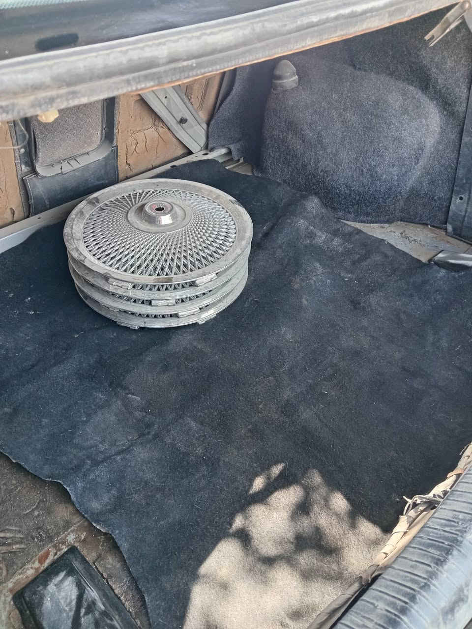 اللهم صل على محمد وآل محمد
بيع مستعجل وبالعافيه على الياخذها
دايو اسبرو موديل 96 سيارة جاهزه مال جناي ومتعوب عليها ماعايزه برغي بدون صبغ ولا ضربه ولا خياس كفاله عامه فقط الدور الوره
مكينه وكير جدد مكينه مفتوح مو مسكر
كهربائيات كوله شغاله تخم تاير دواخله جديده مالكها بالحله تحويل مباشر تفاصيل أكثر اتصل
*********** حله مركز حي المهندسين
