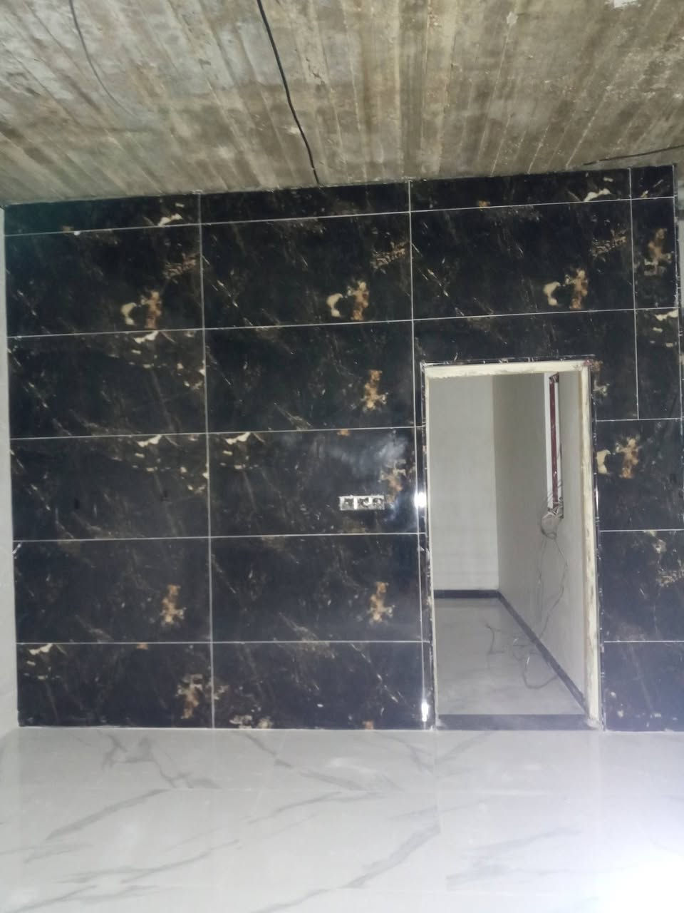 السلام عليكم كادر خلف سيراميك جذاري ورضي ودروجه وكلما يخص السيراميك والمرمر شغل درجه  استلام مهندس  
***********
