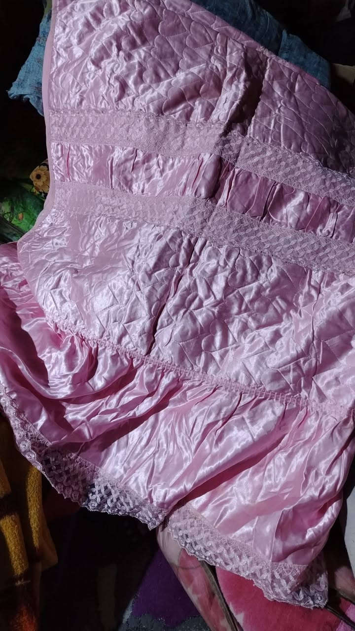 بطانيات مستخدمات انضاف +لحف نضيفات كلش للبيع اسعار مناسبه


**إذا كنت صاحب هذا الإعلان وتريد حذفه لأي سبب، رجاءا أرسل رسالة إلى الدعم الفني**