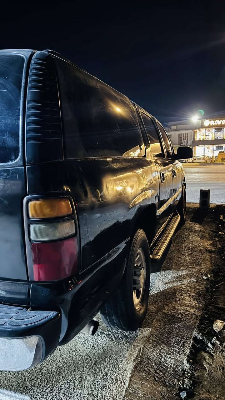 السلام عليكم تاهو ادوات 
2006 فحل 8 براغي مصفحة
السعر 55 وبيها مجال
مكينة وكير جدد 
تبريد كهربائيات كلها شغالة 
تخم تاير ربل مال مصفح اصلي 
مكانها ديالى يرهم مراوس 
***********
