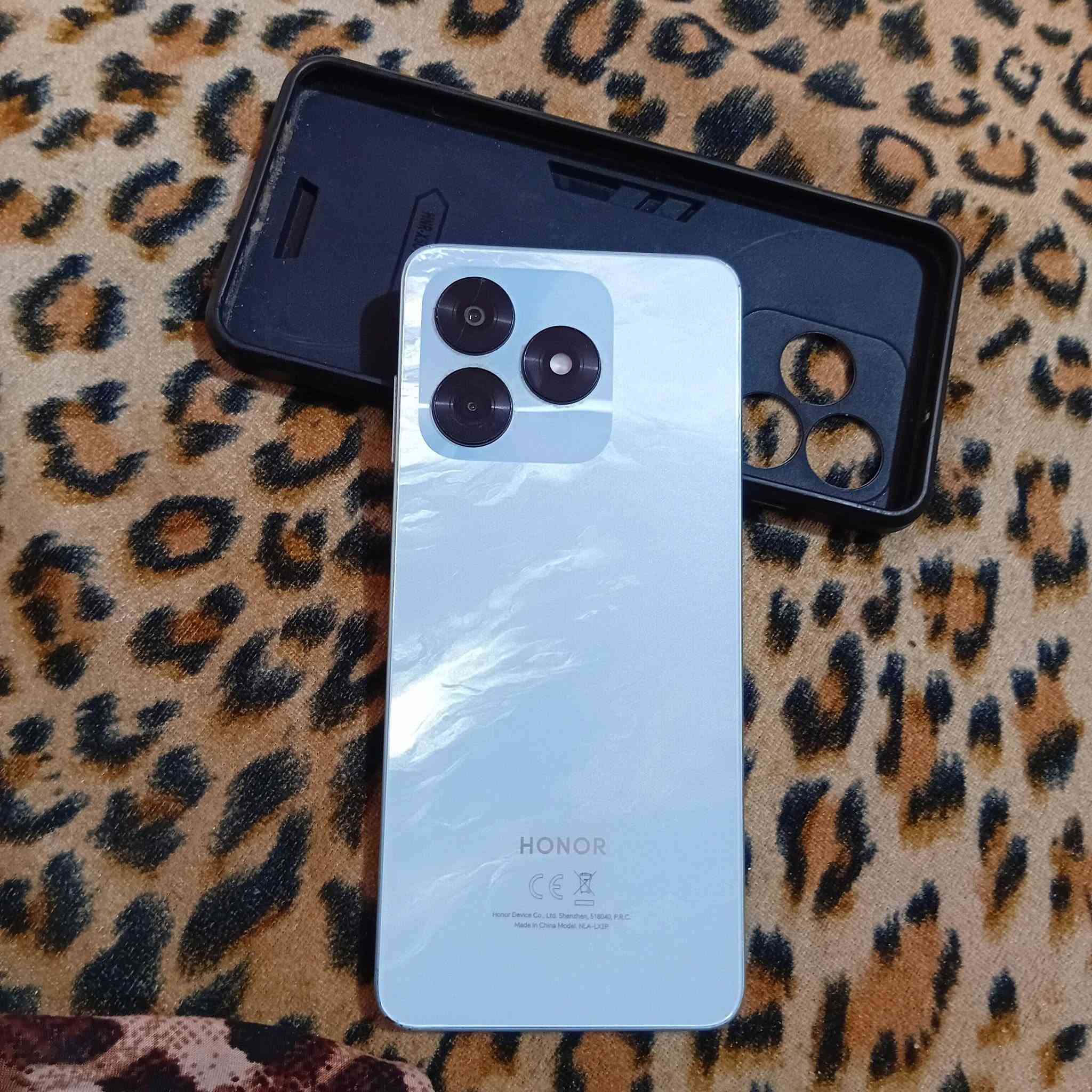 موبايل هونر 5  ذكرته 128  بس سماعه صوته ناصي السعر 85


**إذا كنت صاحب هذا الإعلان وتريد حذفه لأي سبب، رجاءا أرسل رسالة إلى الدعم الفني**