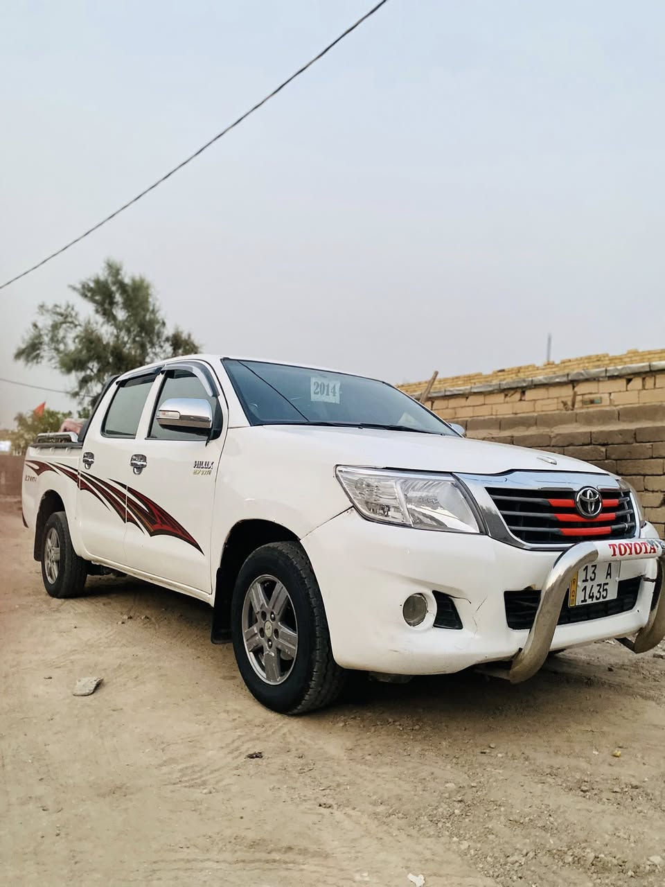 سلام أعليكم بيكم  للبيع موديل 8محدث 14سياره بيه بجم ومصبوغه عام جماليه مكينه خير منالله تخم تاير سياره حلوه شاصي 19سعر 120وبيه مجال تصل اعل رقم ***********
