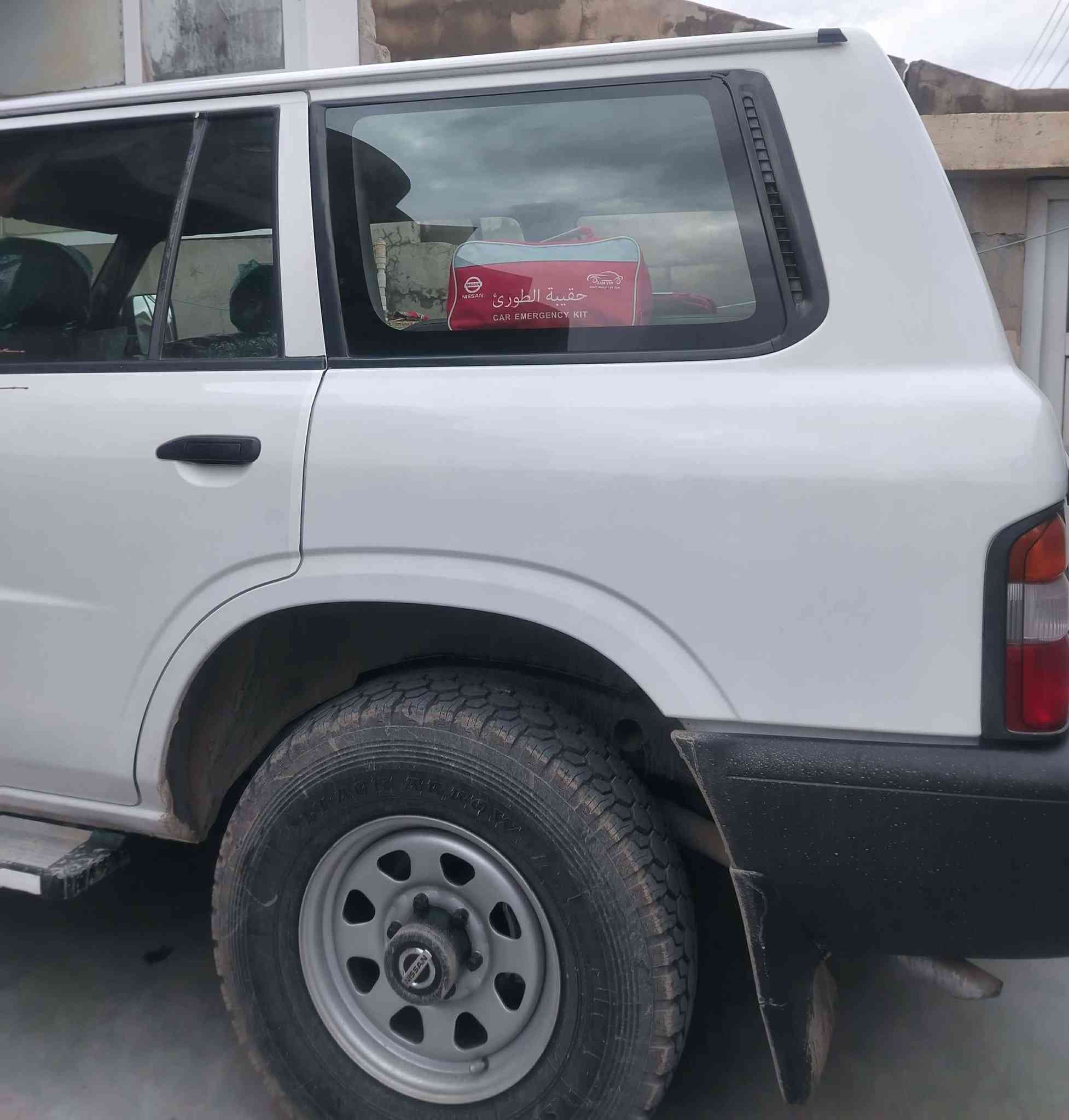 پترۆڵ مۆدێل 2001 کوێر ڕەقەم سلێمانی ناوی نیە لەحاسیبە سەیارەکە نمونەیە لەجوانی هەموگیانی لەسەر بیلاد ماوە ناویو دەرەوەی زۆر بەجوانی ماوە سبوخی نیە ساردی نیە دینارێ مەسرەفی تیانیە چوارتایەی تازەی لەژێرە 
سعری 135 کەمێ مەعامەلە 
شوێن چەمچەماڵ 
ژ.م ***********      ***********
