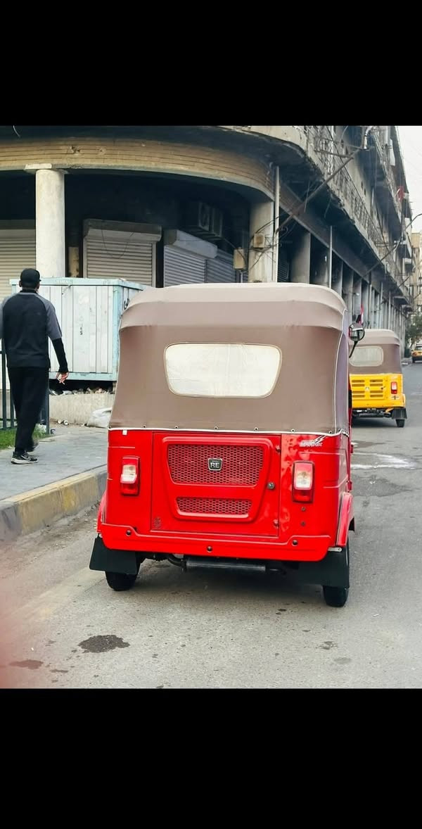 سلام عليكم تكتك 22 للبيع رقم وسنويه كفاله ماعده طخه يم جاملغ مكاني مدينه الصدر سعره 7500   الشراي يخابر ويدلل متواجد واتساب فقط ***********
