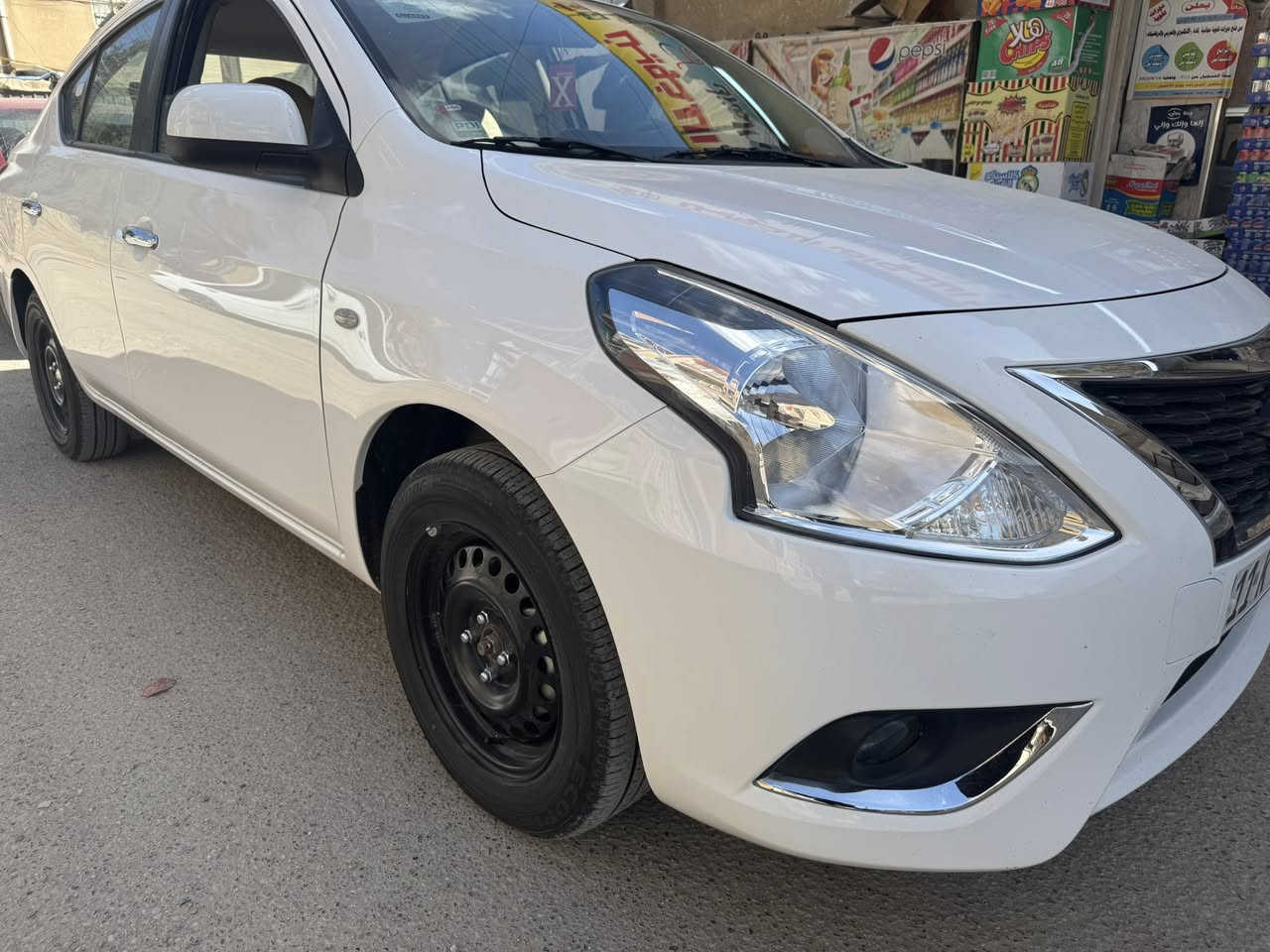 نيسان سني هندي بليته زركه  زيرو سياره ماشيه8000 موديل 24 سياره ع وضعيه شركه تايرات شركه سبيرهه غراضهه كتلوكات كلهه ع وضعهه شباك جديد رقم بغداد باسمي 
***********
