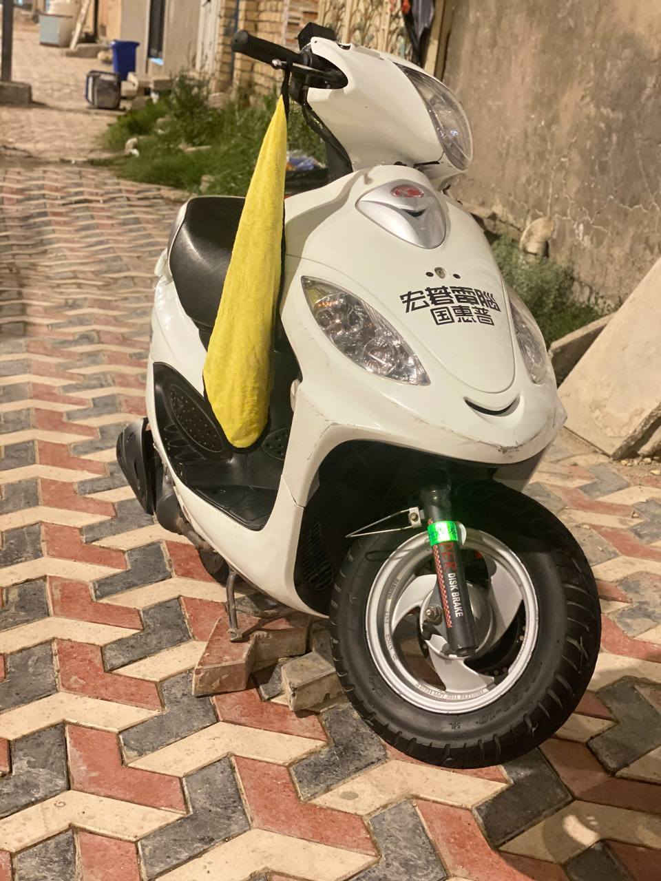 سلام عليكم V2 بوليس 
 موديل 16
كفاله الدراجه مكاني قضاء الفجر 
السعر/850 وبيها مجال قليل 
***********
