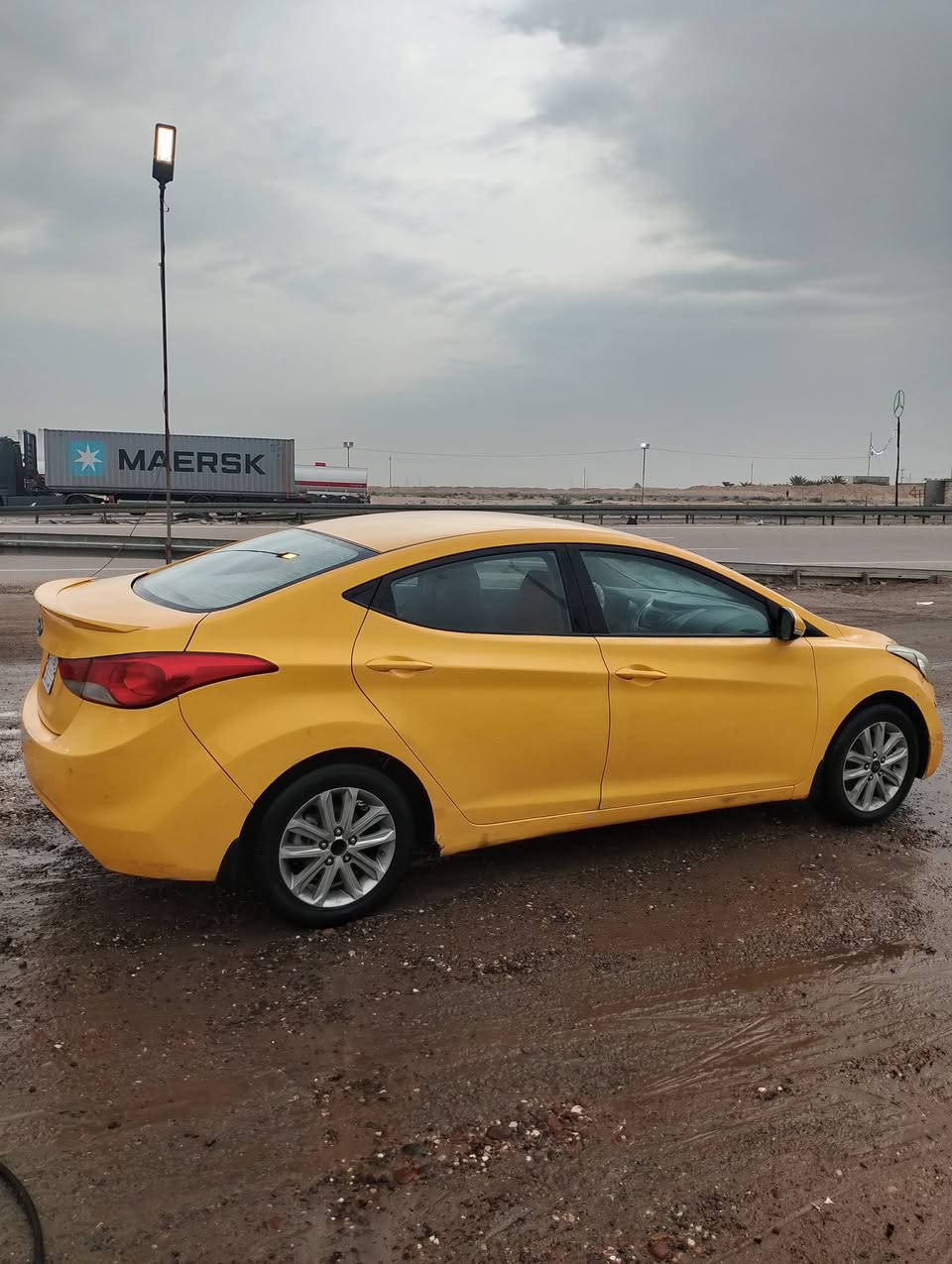 السلام عليكم النترا للبيع ٢٠١٤خليجي رقم بصره.           بيها تبديل مدكر وبنيد شرط بدون دواخل باسمي مكينه ١٨٠٠دوش مكينه مفتوحه كير مكفول تبريد منظومه جديده دواخل بيجي مكان السياره بصره للأتصال على الرقم ***********. السعر ٩٥وبيها مجال
