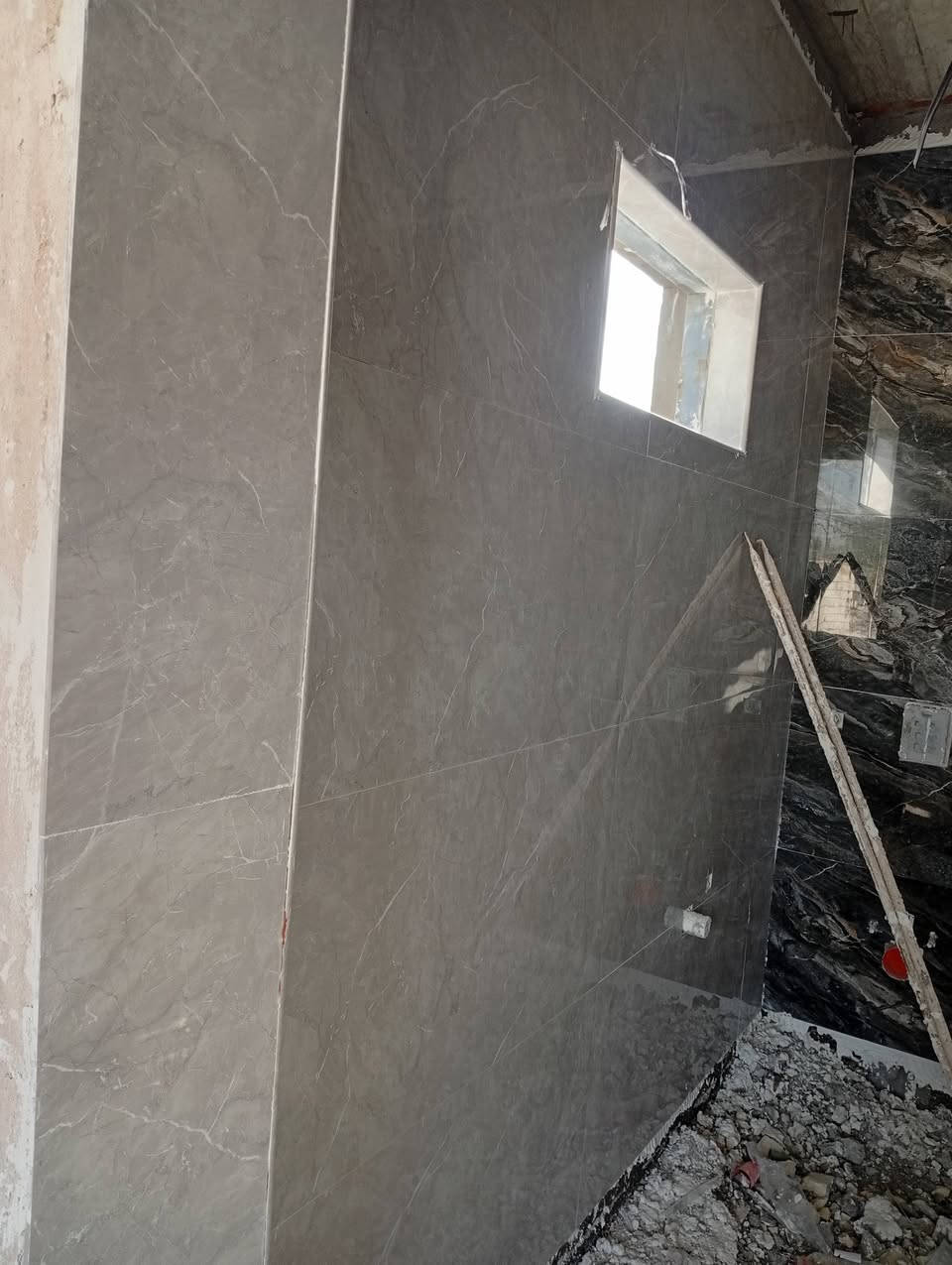 سلام عليكم خلفه سراميك درجه وآله
حلين متفرغ ***********
