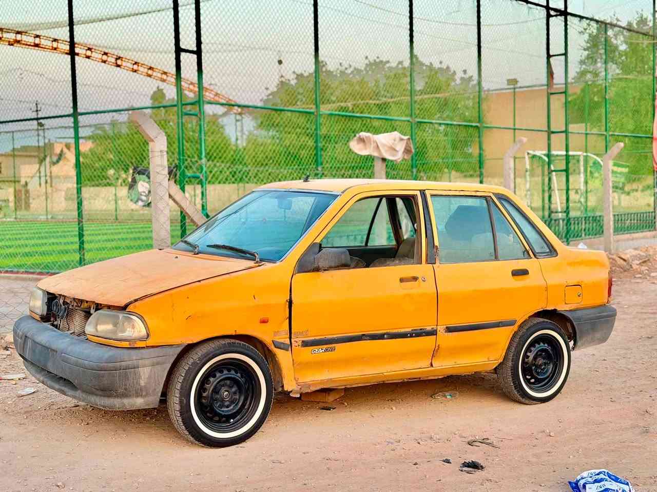 للبيع
بيها مكينه مال برايد حاويه وبيها تخم تاير جديد
شوفت عينك السعر بمليون وبيها مجال 

مكاني واسط صويره 

***********
