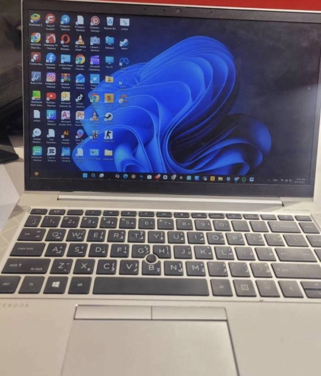 hp elitebook g7 ryzen 7
ryzen 7 4750 المعالج 
ssd 256GB الذاكرة
ram16 DDR4 الرام
full hd 14.1 الشاشة
كيبورد ضوئي
كل البرامج اللي تحتاجها موجودة
اللابتوب نظيف جداً من فئة البزنس العالية استعمال 6 اشهر فقط كل غراضة موجودة والكارتونة
بي ملاحظة وهي نقطة مضيئة بالشاشة غير واضحة
السعر ب550 الف وبي مجال بسيط
الاتصال على الرقم التالي واتساب:***********
مكاني بغداد ويوجد توصيل لبعض المناطق والمحافظات
