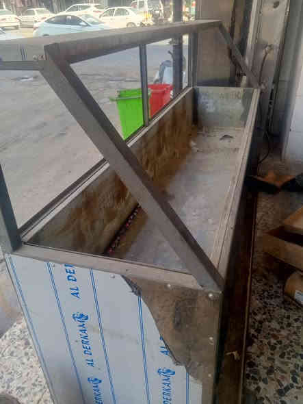 هداره تمن 7بلانك للبيع ناقصه بس جام السعر 250 بانيو مع المرفع 150الف وبيهن مجال قليل العنوان نجف شارع سلام غري مشويات بركات أبا الفضل العباس مقابل دجاج ابو ***********
