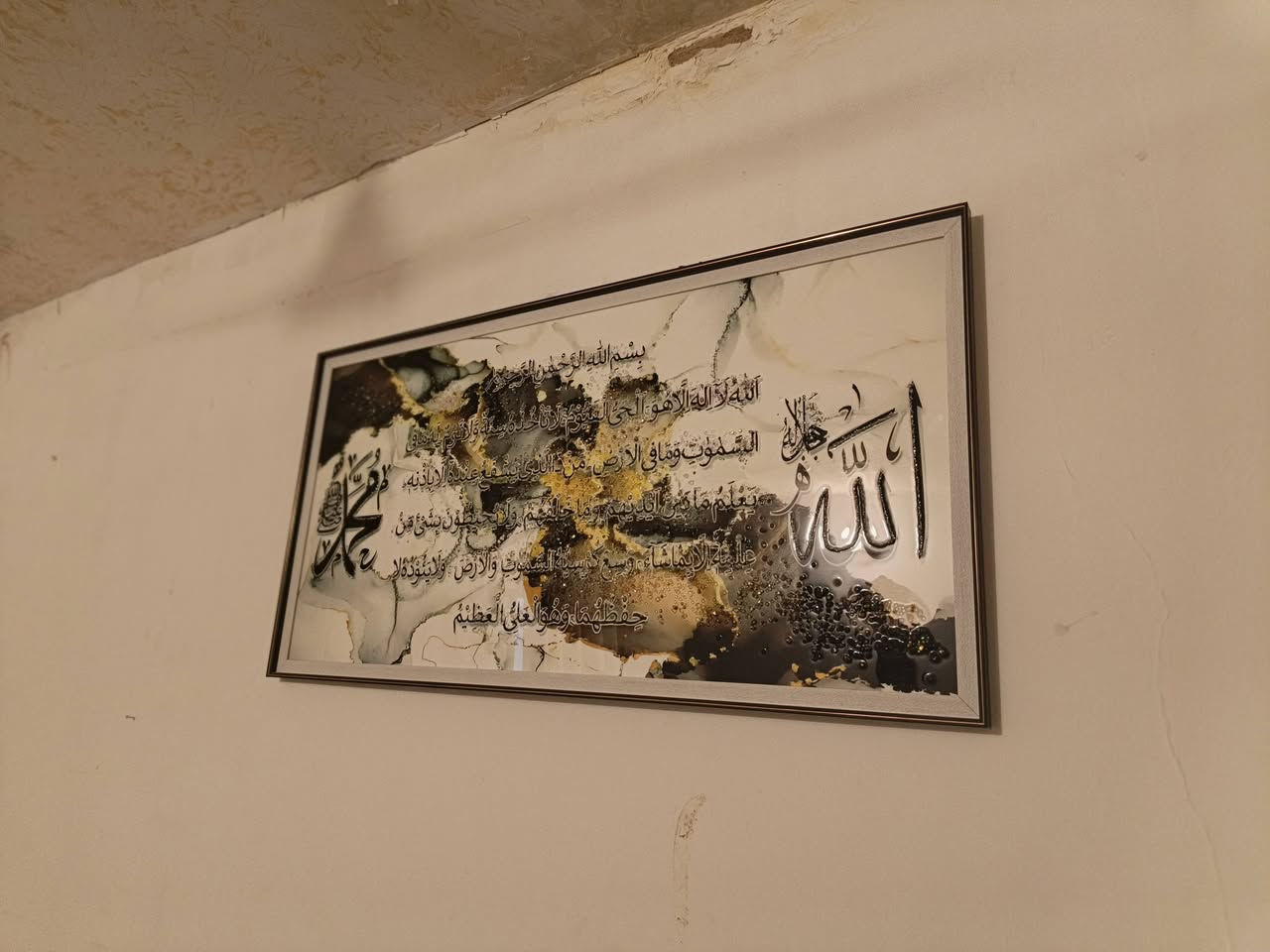 السلام عليكم اغراض بيت كاملة للبيع
 تخم تركي اصلي ثكيل شرط الفحص 5مقاعد واحد ايو 3واحد ابو 2 وطبلات وسيطه وحده و 4قطع صغار ب ٣٠٠كلهن 
ثلاجه ب٧٥ 
وجربايه تخته ب١٢٠ 
تيبلام ب ٢٥
كونفيرة٩٠
طباخ مع ميز ب٥٠ 
مرايةب٢٥
مراوح سقفيه عدد 2 ب ٢
كاونتر قفل ب ٢٠٠اصلي ثكيل شخط. مابي
اللوحه ب ٣٠ 
كل الاغراض بيها مجال لشراي المكان شعب سوك شلال ونضيفه كلها استعمال اقل الشهر جديده بجيس للاستفسار
للاستفسار ***********
