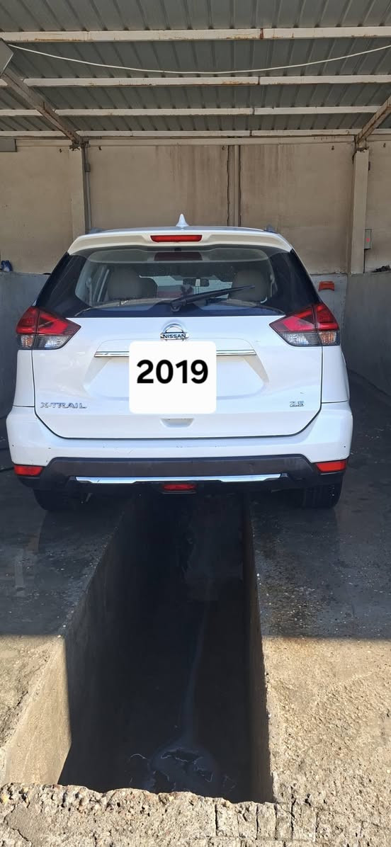 نيسان اكستريل مديل 2019 خليجي مكفوله من الصبق والضربه ماعدى شخوط خفيفه  ٧ راكب محرك 2ونص  تبريد تدفئه رقم بغداد سعر مناسب 155 $ وبيه مجال ماشيه ١٣٨ مكانها البصره  ت*********** تحويل مباشر
