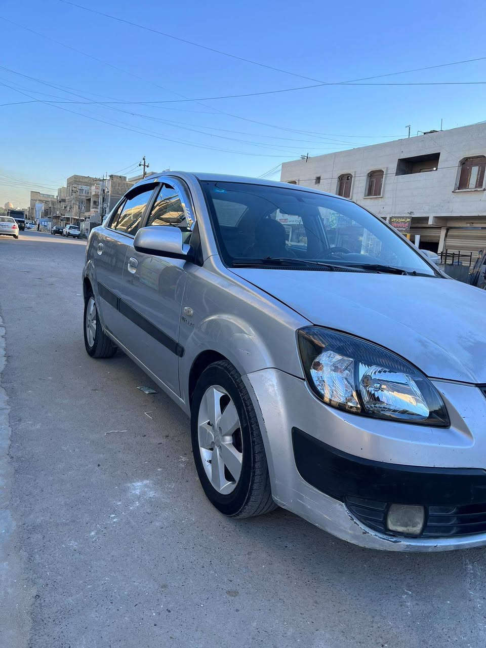 كيا برايد ٢٠٠٧ اللون سلفر مكفولة من الضربة والصبغ بيها جراد لان السلفر كله يجرد بيها خياسات خفيفة بالذيول الخلفية مال الجاملغات محرك وكير خير من الله ١٦٠٠ لا تبخير ولا تنقيص ولا صرف تبريد ثلج تدفئة شغالة دوشمة جديد تحكم استيرن مرايات شفط جام اربعة اوتماتيك سيارة جاهزة.. مكاني بغداد الغزالية شارع مدير الامن رقمها بغداد بأسمي السعر ٧٧ ورقة وبيها مجال بسيط
رقم الهاتف *********** ممتواجد عالفيس اتصل وبيك خير وادلل...
