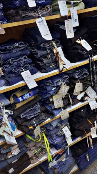 انتباه سعر ق ٣٠٠٠ دينار فقط شلعه 
تصفيا محل ملابس أطفال شتوي 
الحجز والاستفسار اتصال او وتساب فقط ***********
