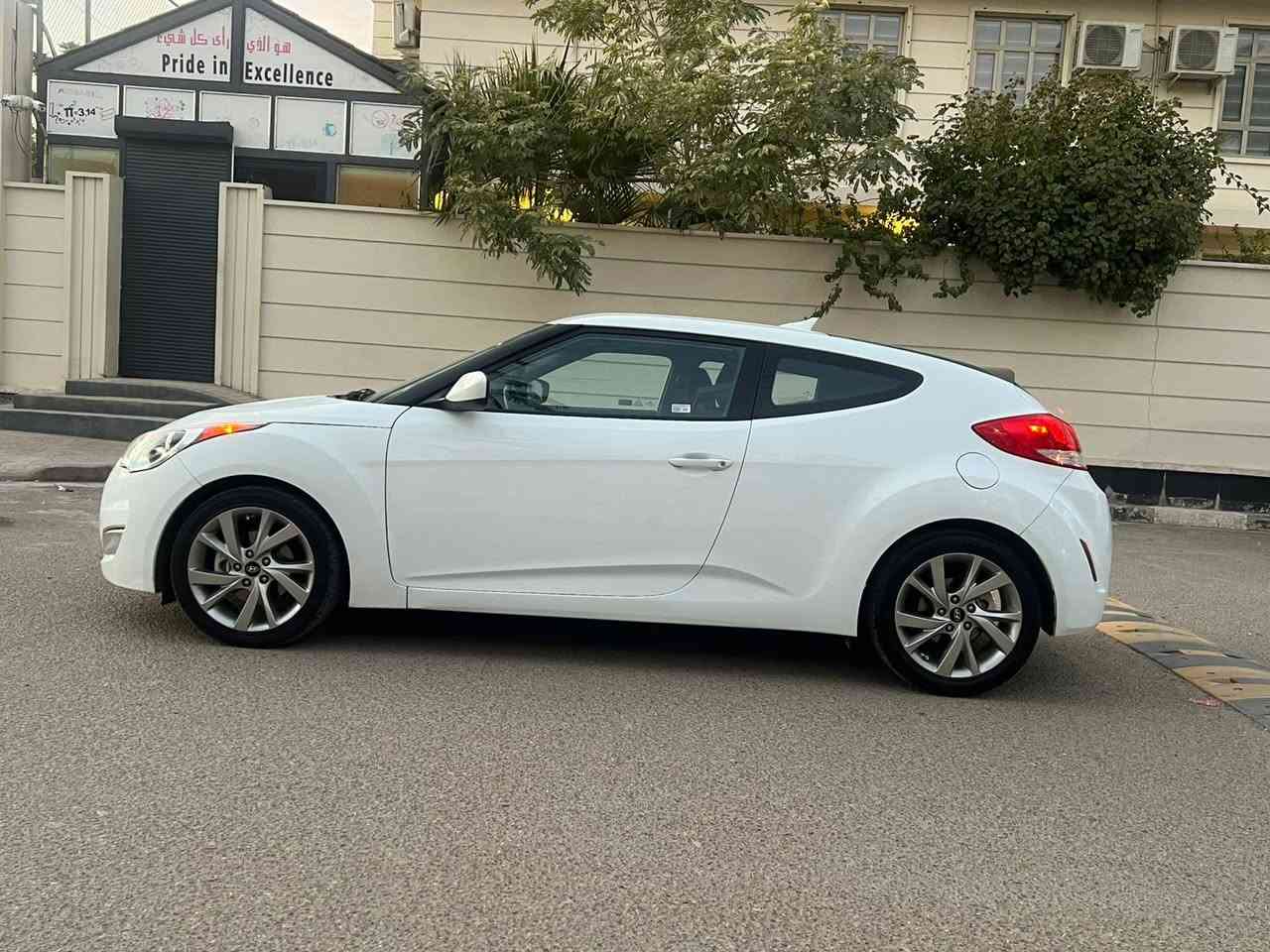 السلام عليكم هونداي فولستر 2017
وارد امريكي ضرر بسيط جاملغ وحافة البنيد فقط موضح بلون الاحمر شاصي ولغد سليم باقي السياره على البلاد محرك وكير وتبريد وصدر كله وضع شركة شرط ماشية 93
سياره جديده جدا وجاهزة  
مواصفات نص فول/ شاشة كبيره مع كاميرا دواره/ تحكم ستيرن كروز سرعة مانع انزلاق تحديد مسار/ وضعيات قيادة مود درايف/ شفتات ستيرن/ ويل كب بلاد....
رقم اربيل دولي جديد بأسمي
السعر 105 بيه مجال بسيط
📞   ***********      بغداد زيونة بغداد, العراق
