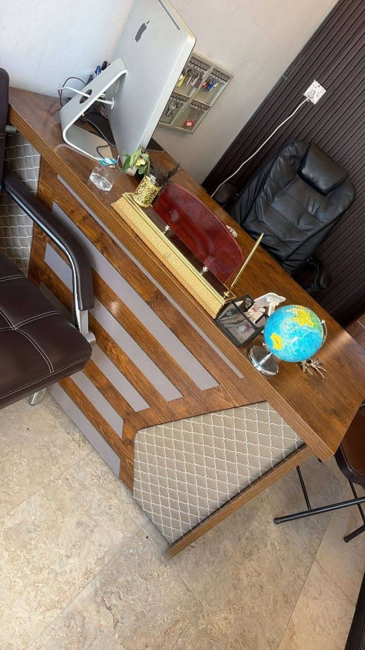 سلام عليكم غراض مكتب لبيع
نضيفات وجدد كلشش
الي تفيده يراسلني خاص لو يراسنلي ع رقم
***********
