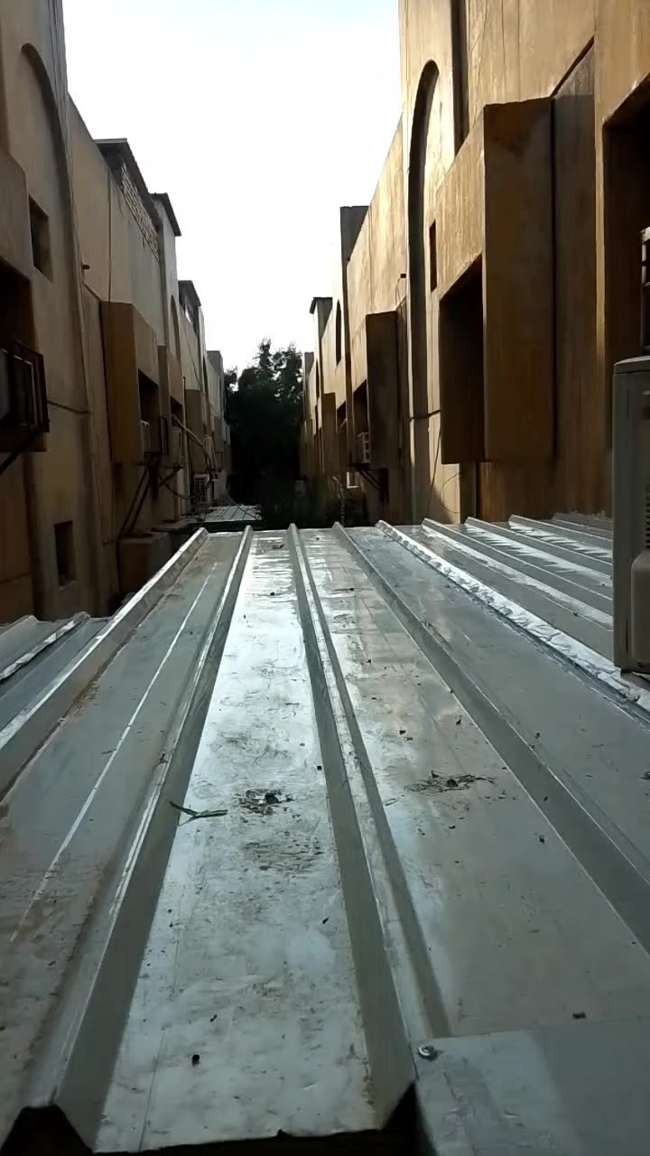 سقف مطبخ سندويچ پنل ✌️
شغل درجة أولى -  

نوع السندويچ. ابو النحلة 💥 10 انچ
نوع الحديد بوري شخاط 3 انچ 2 ملم 
نوع سليكون احمد مناف ابيض 
 ساقية مزريب  ثخين   2 انچ 
كفر حماية 6 سم   1.5 

هنا راح تأمن ع سطح المطبخ ومراح يعبر مي وشرط الضمان

 للاستفسار مراسلتي او الاتصال 📞 ***********
