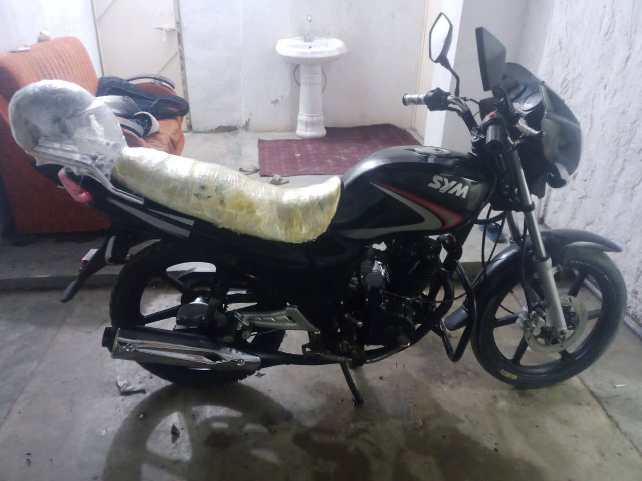 للبيع سايم مثل مواضح بل صوره عدا مو كتروني سعره 600بي مجال ***********
