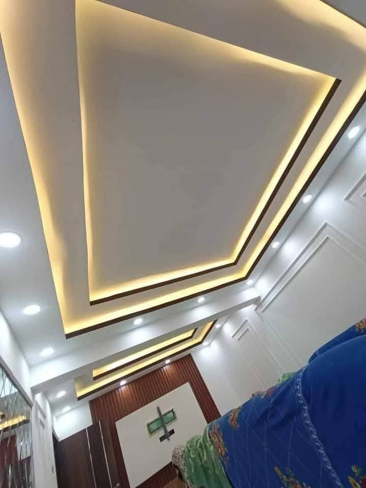 سلام عليكم نشتغل جميع انواع الديكورات على حسب الطلب ترميم البيوت سقف ثانوي اي ستفسار خاص


**إذا كنت صاحب هذا الإعلان وتريد حذفه لأي سبب، رجاءا أرسل رسالة إلى الدعم الفني**