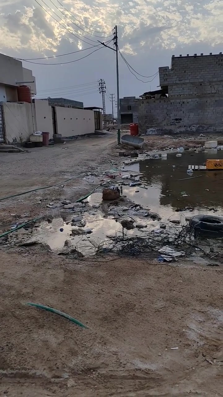 قطعه ع الشارع موقع أبو الخصيب كوت الحمداني تبعد عن شارع المحكمة ٥٠ متر زراعية أصولي ٢٠٠ متر الواجه ١٠ نزال ٢٠ السعر ٣٢ مليون وبين مجال 

***********
