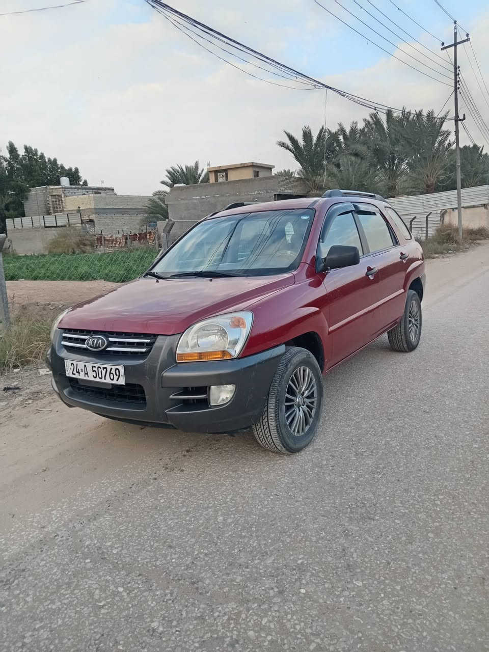 سلام عليكم سبورتج 2006 وارد امريكي محرك 6 سلندر 2700 بيه من امريكا باب الصدر مصلح نفسه وبالعراق جاملغ امامي جهت السايق مبدل بدون صبغ جيب وشد بدون دواخل ولا صبغ رقم دهوك الدولي بأسمي تريد وكاله تريد تحويل خادم سنويه لل 27 السعر 93 ومجال بصيط للاستفسار *********** متوفرواتساب العنوان كربلاء
