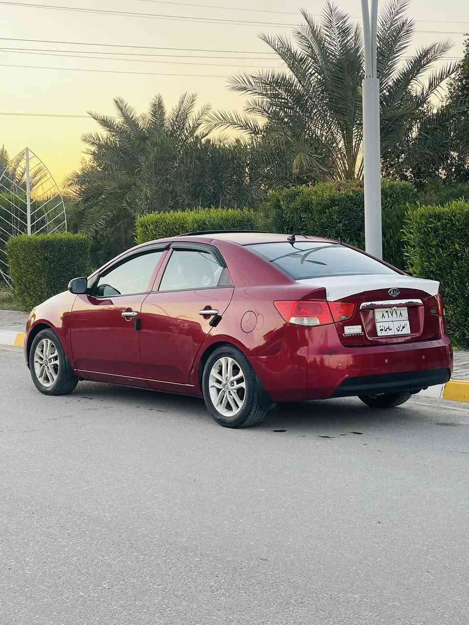 سيارتو 2011 فول مواصفات فول اوتماتيك
مكفوله من الصبغ والضربه
كير محرك تبريد تدفئة صدر تخم تاير كله بالشرط
سنويه ل 2027
شرط التحويل 
بسعر مناسب 93
مكان السيارة تكريت مجمع بيتي 
***********
