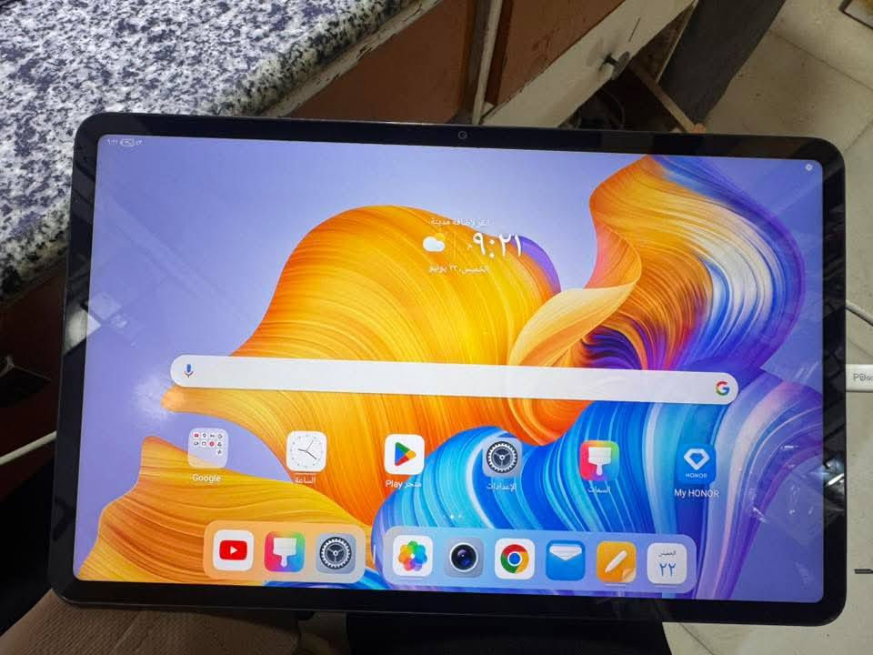 السلام عليكم
Honor Pad 8
ذاكرة 128
رام 4+4
حجم الشاشة 12 انج بدقة 2k
البطارية 7250 مللي أمبير 
تدعم الشحن السريع بقدرة   22.5 واط
كامل ملحقات مع الشاحنة والكيبورد 
$ 230 الف


**إذا كنت صاحب هذا الإعلان وتريد حذفه لأي سبب، رجاءا أرسل رسالة إلى الدعم الفني**