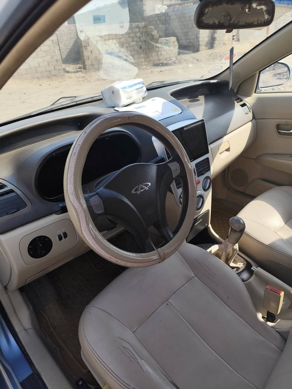 السلام عليكم سياره شيري فلاوين رقم ديوانيه باسمي تحويل ثاني يوم موديل 2013 بيه صبغ بالجنطه فقط قليل كلش سياره مكفوله كير مكينه ومن كلشي سياره جديده للبيع السعر 50$ وبيه مجال العنوان بابل ابي غرق قرب المعهد التقني للاستفسار ***********
