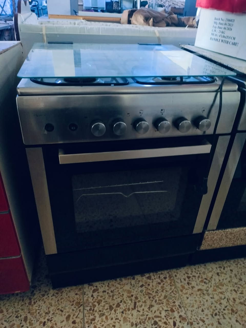 طباخ 4عيوان شغال كامل
معرض ابو كرم لبيع الاثاث المستعمل والجديد 💥💥
وشراء جميع انواع الاثاث المستعمل 💥💥💯
  للتواصل واتساب اواتصال ***********--***********
العنوان /(دهوك فايدة)-قرب زراعة فايدة وخلف قائم مقامية شنكال
