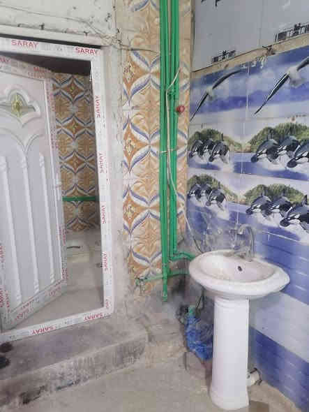 للبيع
بيت ١٠٠م امامي طابق ونص

بناء نظيف عكاده

سعر ١٢٥ بيه مجال قليل

يقع في حي الشهداء

قرب شارع السايدين

يحتوي طابق الأول على غرفه وصاله ومطبخ وصحيات داخليه وخارجيه واستقبال.

طابق ثاني غرفه وصاله وصحيات
موبايل للاستفسار ***********
