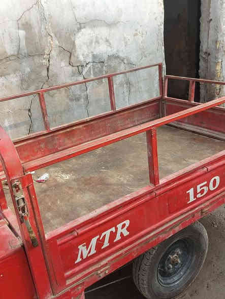 امتيار بدي تفصال جبير وشاصي مطولينه من وره أوراق 13 شغاله سلف هورن لايتات صطابات وره لالحيم ولاخياس 
بس بيه المكينة اذب دهن من مكان السلف رايدله كازكيت

قفله بدون عمله لاداهرك ولاادهرني ب750 قفل

مكاني القرنه المحكمه جسر المشاة ***********
