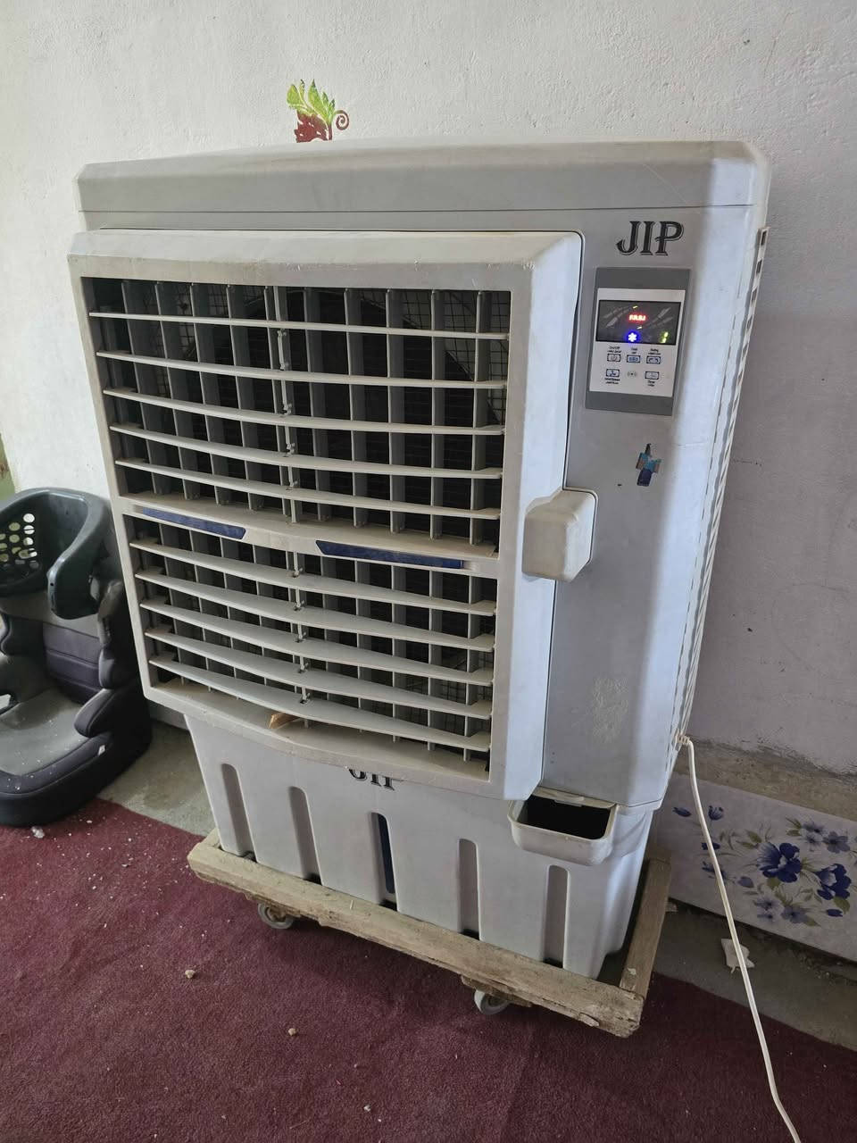 غراض للبيع 
سبلت يورك طن ونص شرط لفحص 350 
مبرده بلاستك شغاله كاملة سعر 130 
مروحه تشغل عده سرعات سعر 75 شراي يتصل *********** عمارة, ميسان
