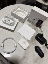 ايربود pro2 تايبسي شحن لاسلكي كامل ملحقات استخدام شهرين تقريبا من عالم...